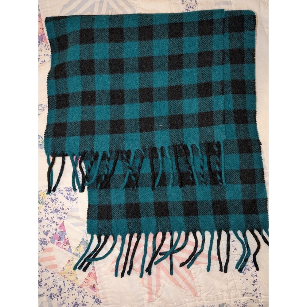 Vintage 1990s Y2K The Gap Made in Italy 100% Lambswool Green Black Plaid Scarf
